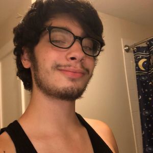 Meet your Posher, Ethan